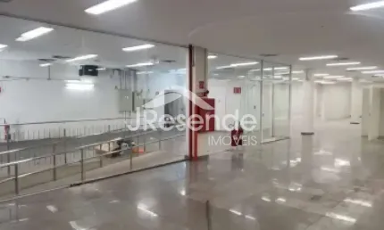 Prédio Comercial 2 pavimentos, vão livre com elevador