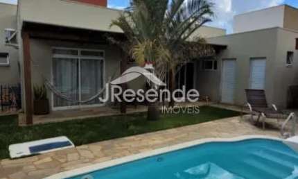 Casa com 3 quartos à venda na Rua Jacarandá, 255, Cidade Jardim, Capitólio
