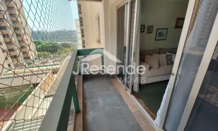 Venda apto 3 dormitórios com suíte, bairro santa cruz, armários, portaria 24 horas