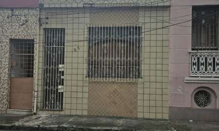 CASA À VENDA NA BENJAMIN CONSTANT, NO BAIRRO DO REDUTO