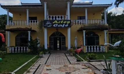 VENDO LINDA CASA EM UM TERRENO DE 4200m² NA ALÇA VIÁRIA