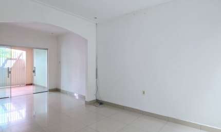 Sala comercial com 5 salas para alugar na Avenida Três Corações, 5, Cidade Nova, Ananindeua