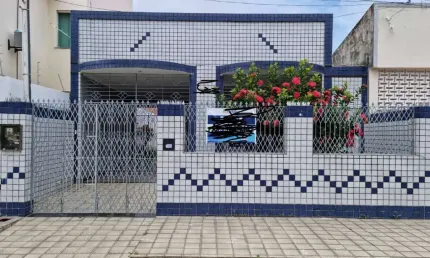 Casa com 4 quartos à venda na Rua Torquarto Fontes, 80, Cirurgia, Aracaju