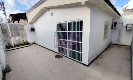Casa com 4 quartos à venda na Rua Professora Alda Piassa, 39, Grageru, Aracaju