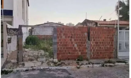 Terreno à venda na Travessa Vicente Rodrigues, 34, Farolândia, Aracaju