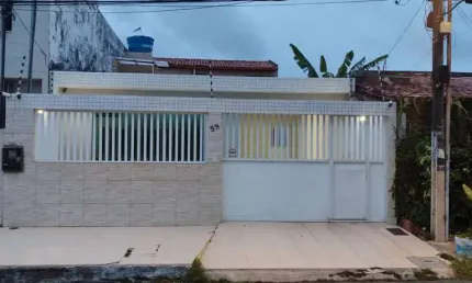 Casa com 3 quartos à venda na Rua Carteiro Enock Cortes, 59, Jabotiana, Aracaju