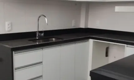Excelente apartamento todo reformado para locação, próximo a faculdade.