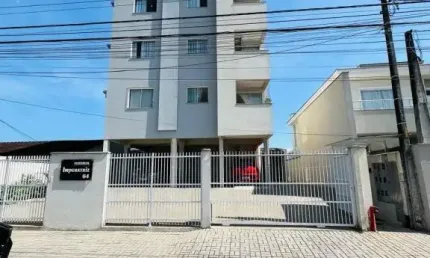 Apartamento à venda no bairro Floresta, Joinville - 2 dormitórios, sacada com churrasqueira e vaga coberta