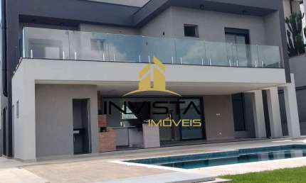 Belíssima Casa no Urbanova - 4 suítes - Piscina - 600m² - Pronta para morar