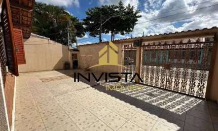 Casa Térrea no satélite- 250m² de terreno- 3 dorms- 4 vagas- Permuta