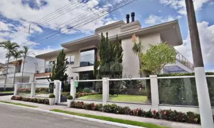 Casa Alto Padrão 04 Suítes, com 400 m² Pedra Branca Palhoça SC