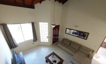 Casa Ampla 3 Quartos , belo quintal, 2 vagas de garagem – Coqueiros/ Florianópolis/SC