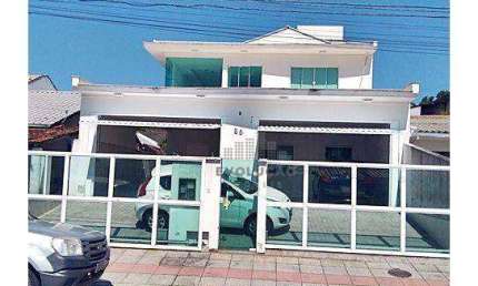 Casa com 4 dormitórios à venda, 320 m² por R$ 1.500.000,00 - Praia Comprida - São José/SC