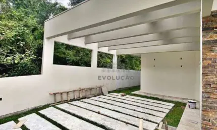 Casa com 3 dormitórios à venda, 108 m² por R$ 750.000,00 - Forquilhas - São José/SC