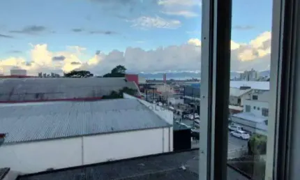 Apartamento com 2 dormitórios à venda, 52 m² por r$ 257.000,00 - ipiranga - são josé/sc