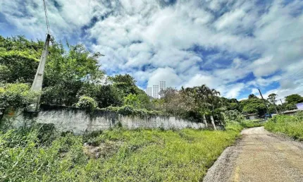 Linda área na Praia de Fora à 800 metros do mar - Palhoça SC