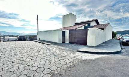Casa com 4 dormitórios à venda, 200 m² por R$ 1.600.000,00 - Picadas do Sul - São José/SC