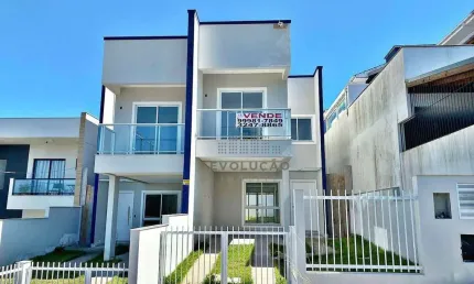 Sobrado com 3 dormitórios à venda, 132 m² por R$ 775.000,00 - Sertão do Maruim - São José/SC