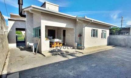 CASA 3 Quartos, 2 Vagas, Churrasqueira - Pinheira - Santa Catarina
