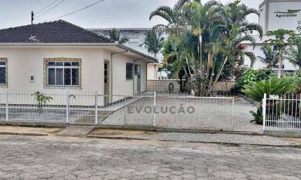 CASA 2 Quartos, 4 Vagas, Escritura - Santo Amaro da Imperatriz