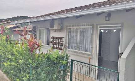 CASA 2 Quartos, 1 Vaga, Lazer - Forquilhas - Santa Catarina