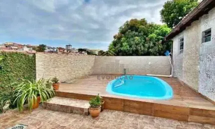 CASA 4 Quartos, 1 Suíte, 8 Vagas - Barreiros - Santa Catarina