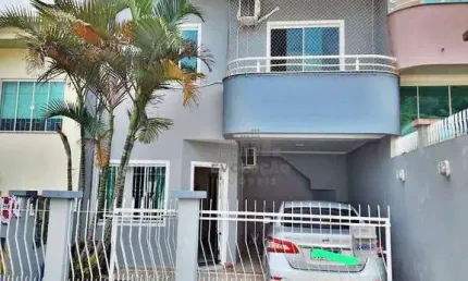 SOBRADO 3 Quartos, Mobiliado, 2 Vagas - Forquilhas - Santa Catarina