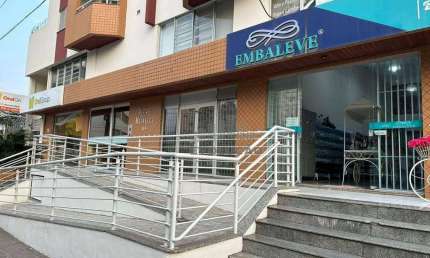 Loja Comercial Térrea com 130 m², Campinas, São José/SC