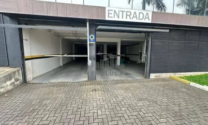 Estacionamento com 59 vagas de garagem, 1690 m² - venda por R$ 2.000.000 ou aluguel por R$ 29.500/mês - Kobrasol - São José/SC