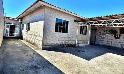 CASA 3 Quartos, 5 Vagas, Churrasqueira - Caminho Novo