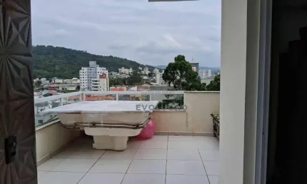 Cobertura com 2 dormitórios à venda, 105 m² por R$ 790.000,00 - Roçado - São José/SC