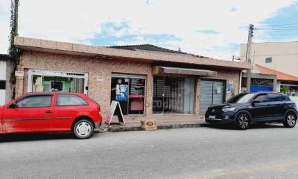 Casa Comercial e Residencial com 4 Dorms - Palhoça/SC