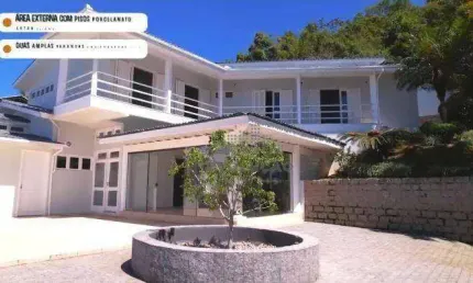 Linda Mansão com 5 Dorms - Ponta de Baixo - São José/SC