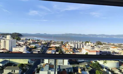 Apartamento com 3 dormitórios à venda - Ipiranga - São José/SC