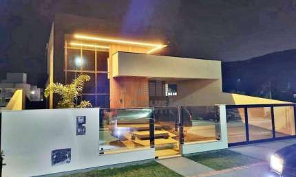 CASA 3 Quartos, 1 Suíte, 2 Vagas - Santo Amaro da Imperatriz