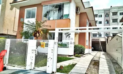 APTO 2 Quartos, 1 Vaga, Sacada, Semi Mobiliado - Potecas