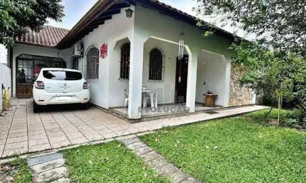 Casa, 4 dormitórios, suíte, amplo quintal, bairro Passa Vinte, Palhoça/SC