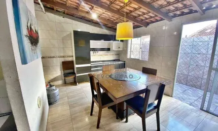 Casa em condomínio fechado com 2 quartos à venda na Avenida Paulo Roberto Vidal, Bela Vista, Palhoça