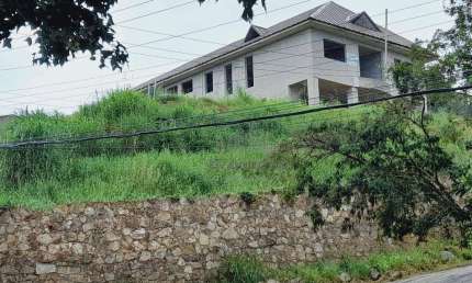 Casa em Construção com 900 m² em Terreno de 3.600 m² no João Paulo - Florianópolis/SC