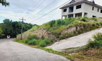 Casa em Construção com 900 m² em Terreno de 3.600 m² no João Paulo - Florianópolis/SC
