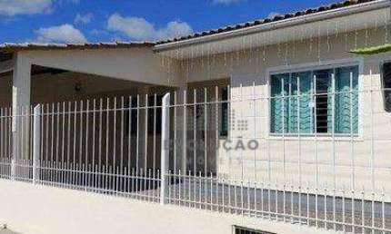 Casa à venda no bairro Madri - Palhoça, com 03 quartos (1 suíte), valor R$550.000,00