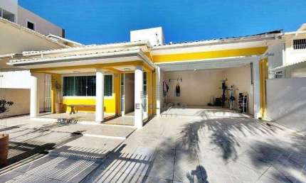 Casa com 4 quartos à venda na Rua Coqueiros, Praia de Fora, Palhoça