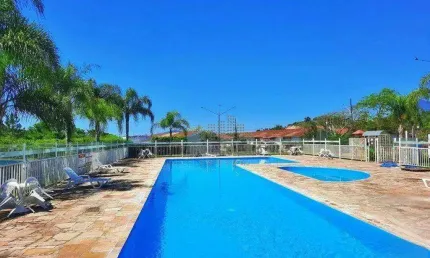 Casa em condomínio fechado com 2 quartos à venda na Avenida Paulo Roberto Vidal, Bela Vista, Palhoça