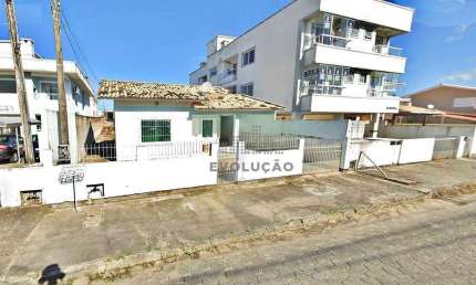CASA 2 Quartos, 6 Vagas, Churrasqueira - Alto Aririú