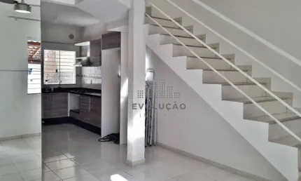 Casa com 2 quartos à venda na Rua José Fermino da Silva, Forquilhas, São José