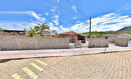Casa 2 quartos, 1 vaga, 740m² terreno - areias do meio