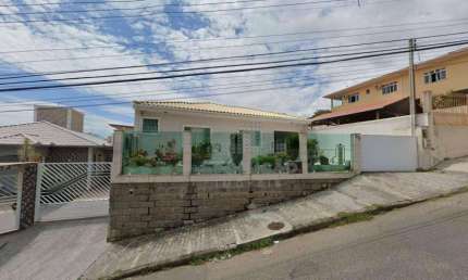 Excelente Casa 03 Quartos sendo 02 Suítes  - Centro São José