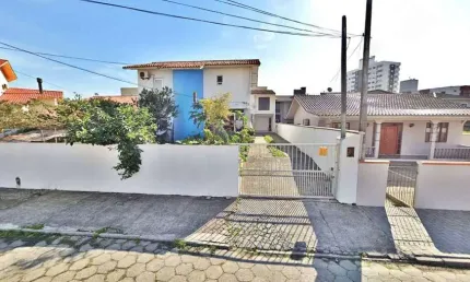 Casa com 4 quartos à venda na Rua Papa João Paulo I, Centro, Palhoça