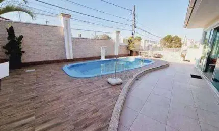 Casa com 6 dormitórios  - Estreito - Florianópolis/SC