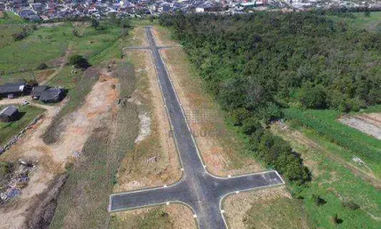 Terrenos 250m² com Escritura Financiado em 120 meses DIRETO COM CONSTRUTORA - São José SC.
